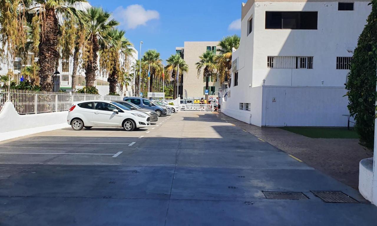 Adults Only Sunny Quiet Apartment In Center Of Las Americas 阿罗纳 外观 照片